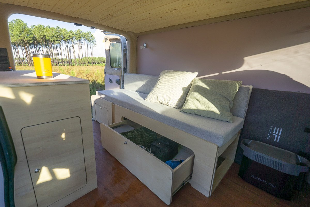 the-minimalist-vw-transporter-t5-t6 (2)