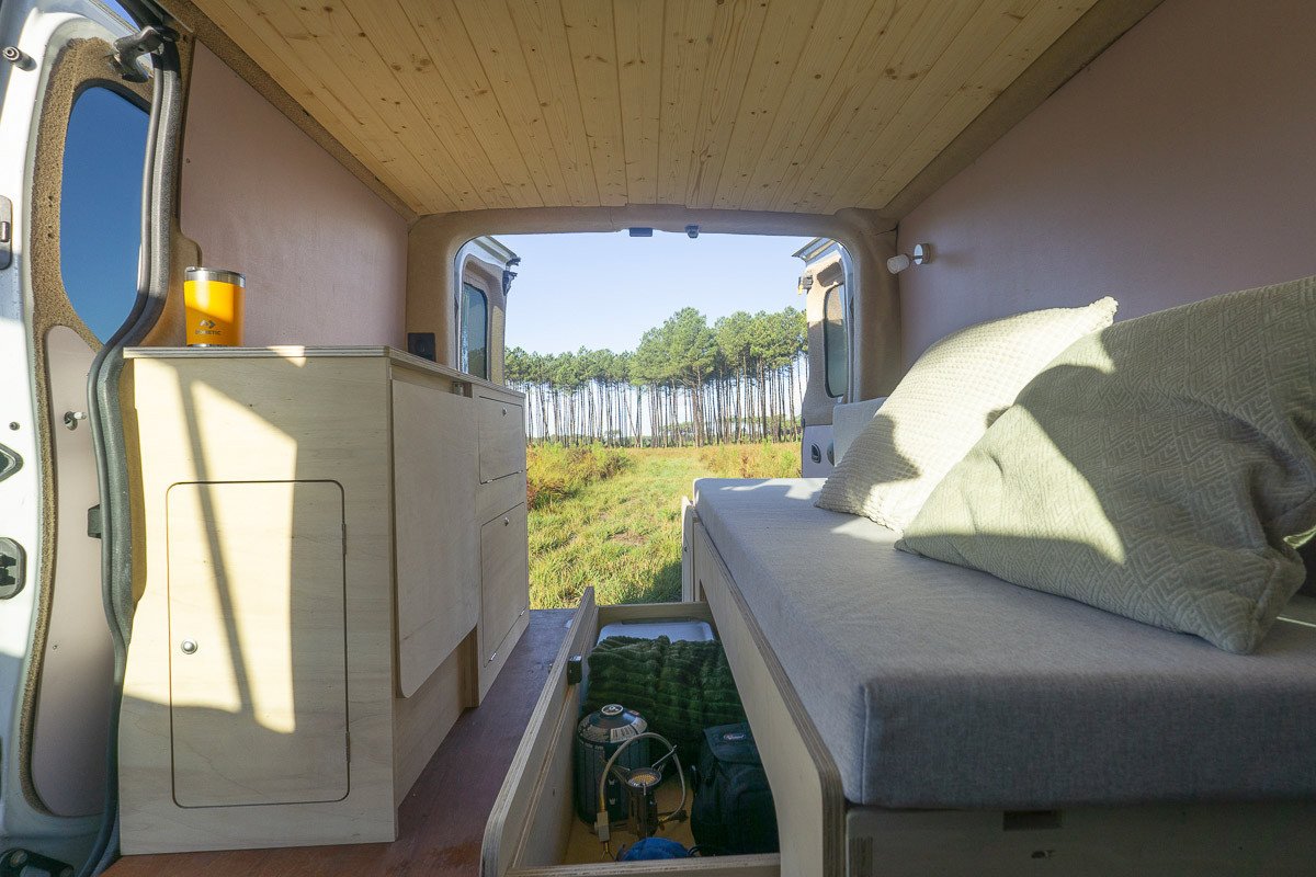 the-minimalist-vw-transporter-t5-t6